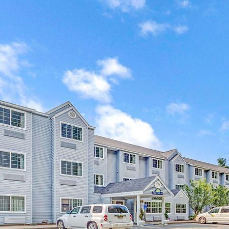 Days Inn By Wyndham Sturbridge Exteriér fotografie