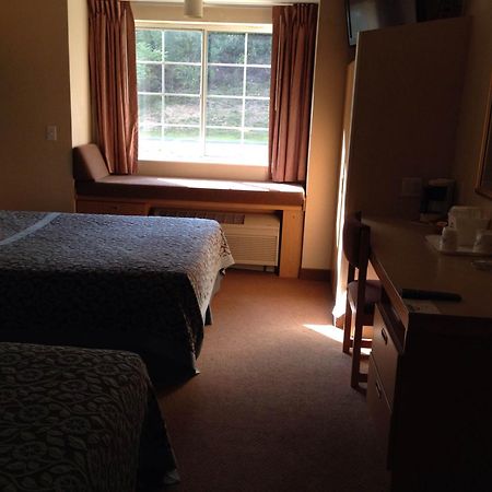 Days Inn By Wyndham Sturbridge Pokoj fotografie