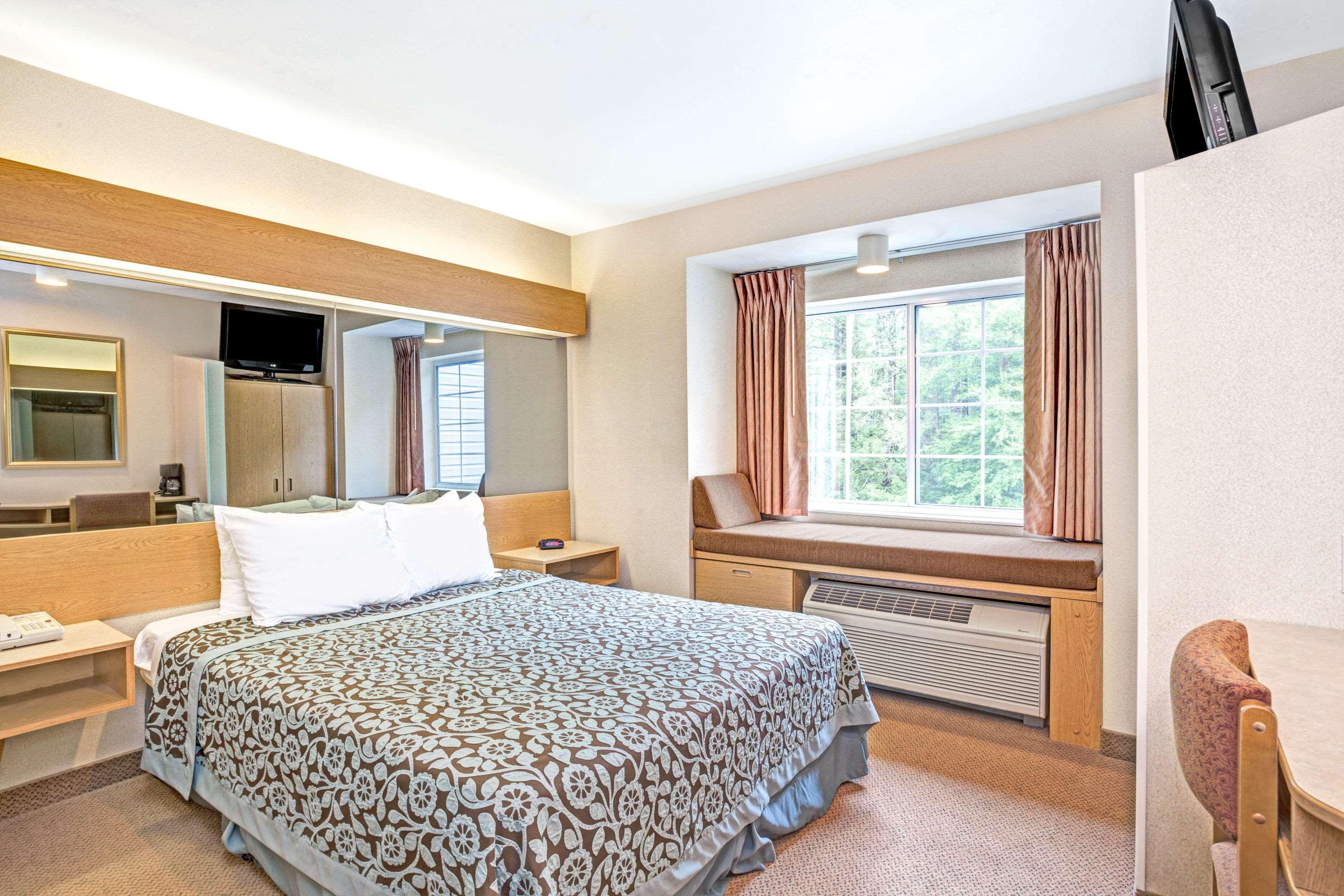 Days Inn By Wyndham Sturbridge Exteriér fotografie
